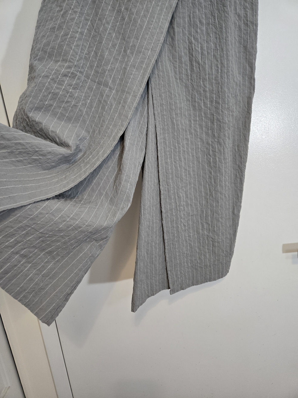 OSKA Germany Pinstripe Wide-Leg Crop Wrap-Front Culottes - Size 2 (Cotton Blend) - Picture 3 of 9